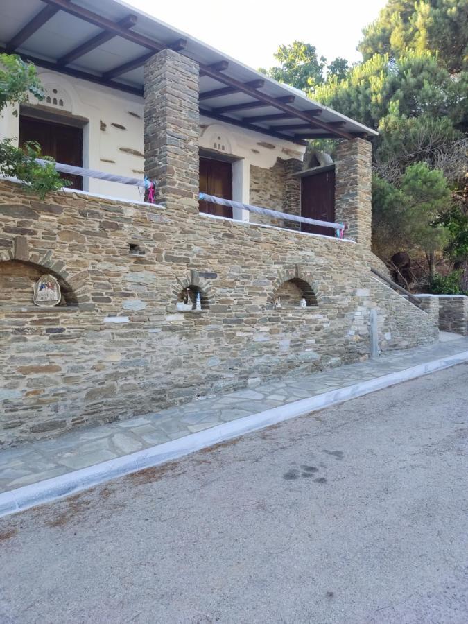 Monte Kechros Guest House Arnados Eksteriør bilde